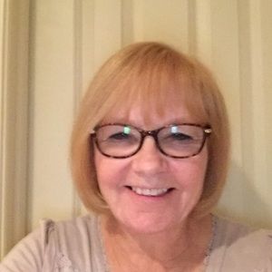 Meet your Posher, Debra